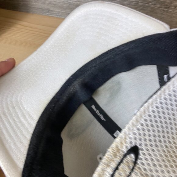 Oakley Pro Am Hat Cap Fitted Mens Large Golf Tournament Mesh New Era Stretch - Picture 7 of 10